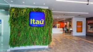 trainee itaú