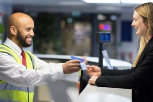 vagas operador de atendimento estacionamento