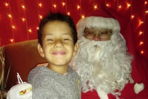 menino carne papai noel (1)