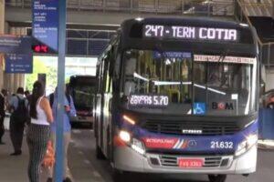 ônibus emtu cotia