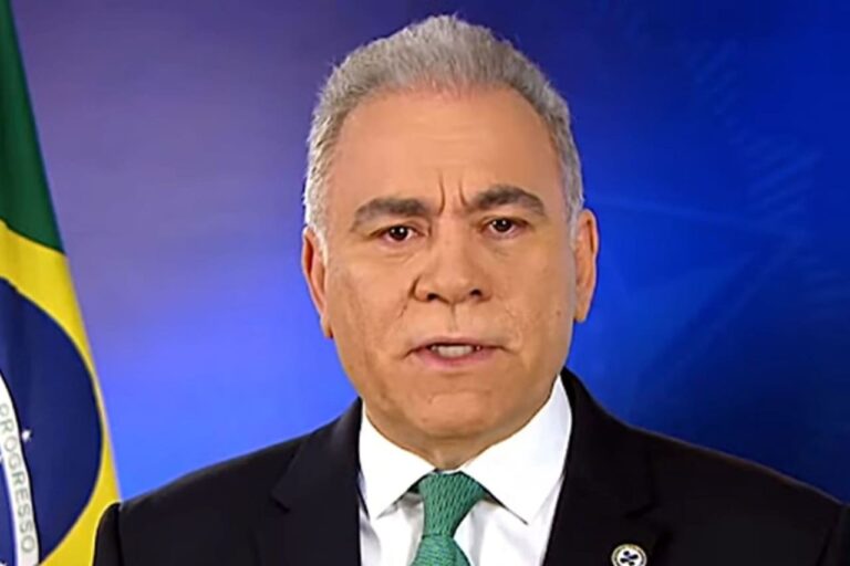 Ministro da Saúde anuncia fim da situação de emergência por covid no Brasil