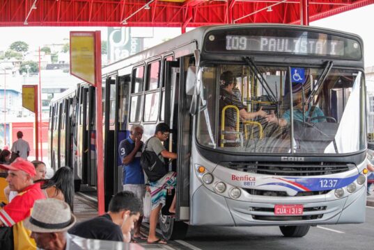 ônibus itapevi
