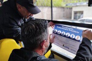 ônibus assento preferencial autistas cotia