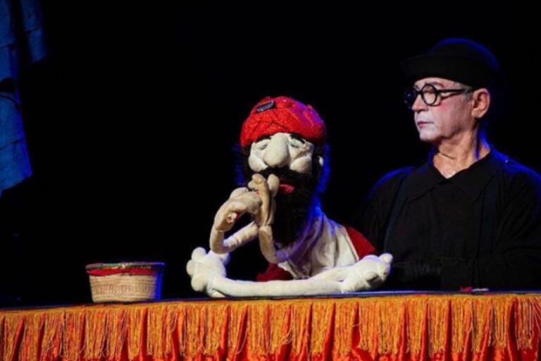Teatro Municipal de Osasco apresenta espetáculo de bonecos