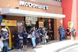 mcdia feliz Barueri