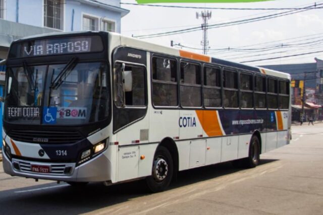 ônibus Cotia