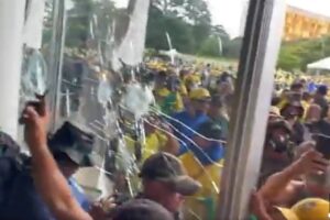 vandalismo em brasília