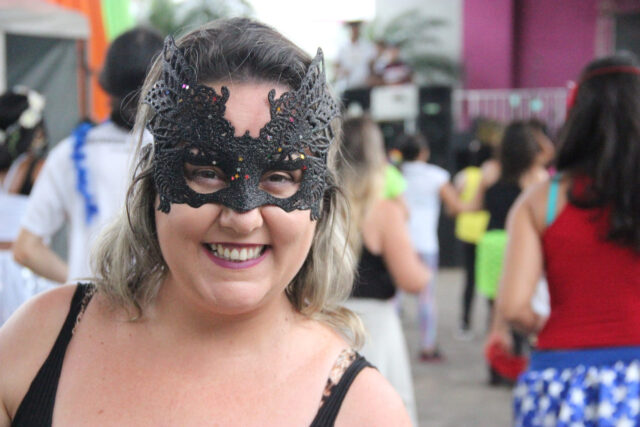 mulher carnaval Barueri