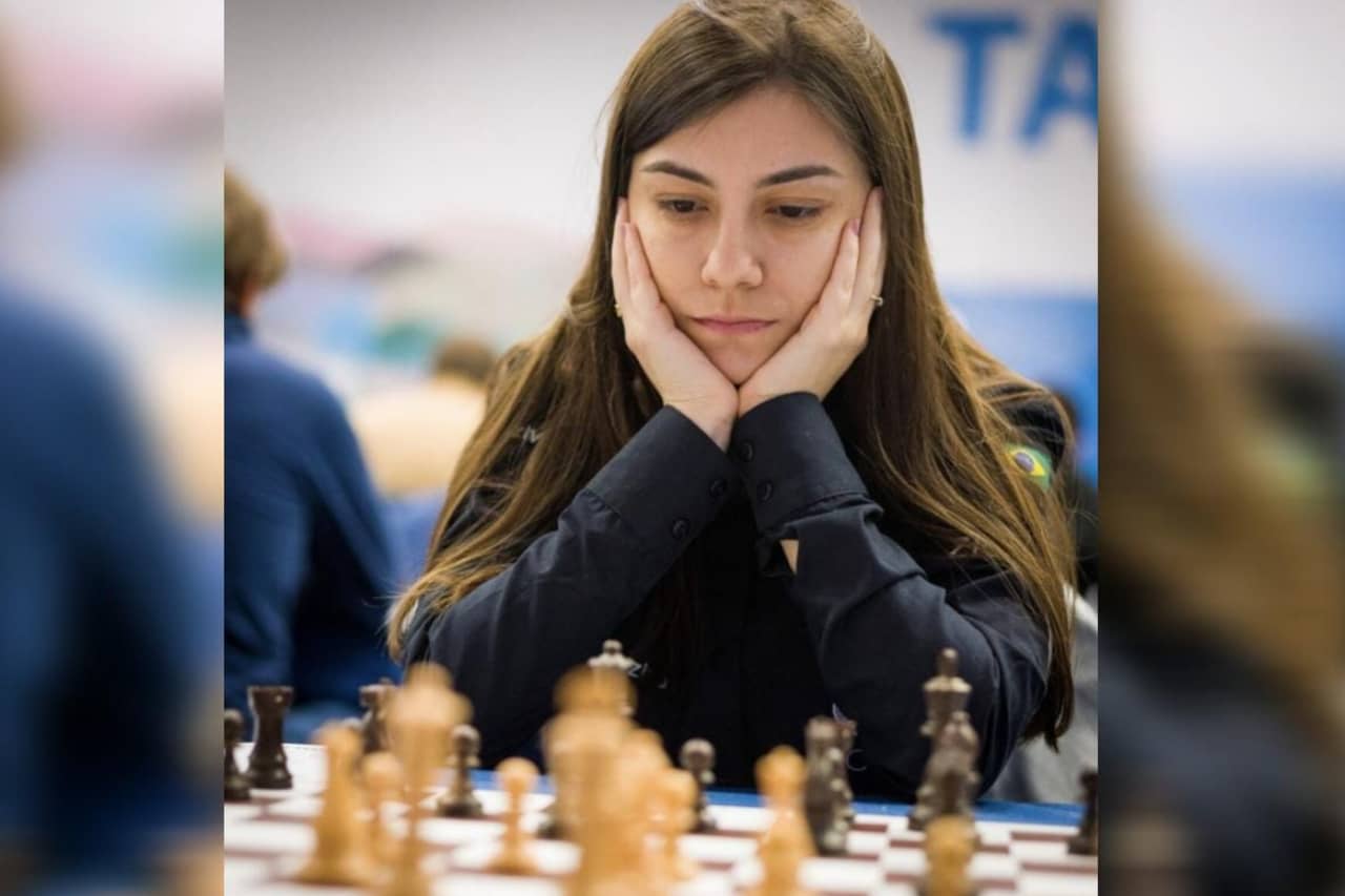 Brasileira Julia Alboredo é vice campeã de xadrez em torneio da