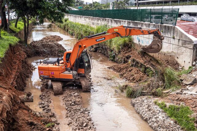 obras córrego maria campos osasco