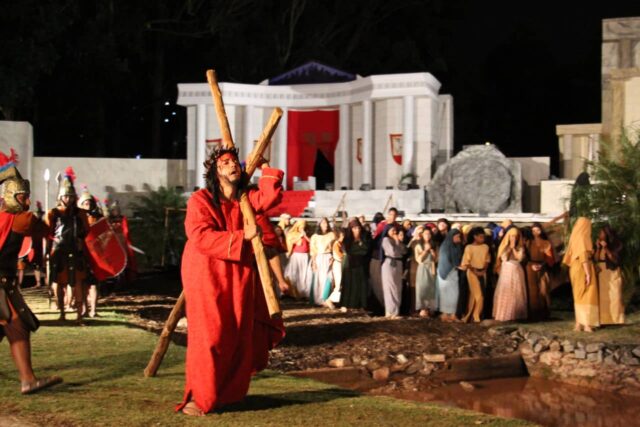 paixão de cristo aldeia de carapicuíba