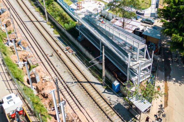 passarela estação amador bueno itapevi(1)