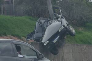 acidente carro raposo tavares cotia