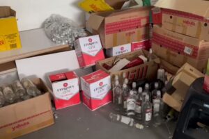 bebida falsa falsificada Santana de Parnaíba
