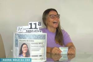 mulher tira cnh após 10 tentativas (1)