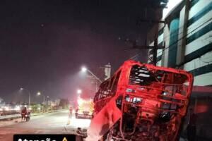 ônibus fogo barueri