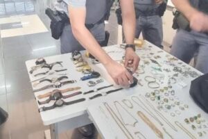 roubo a residência presos Barueri