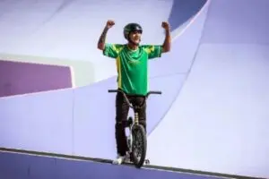 Gustavo Bala Loka Paris Carapicuíba