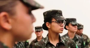 alistamento militar feminino