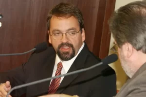 Delegado Mauro Guimarães