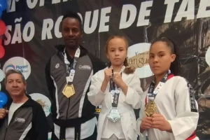 atletas de cotia taekwondo