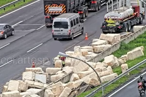 colisao carretas rodoanel osasco