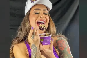fabi frota loja de açaí