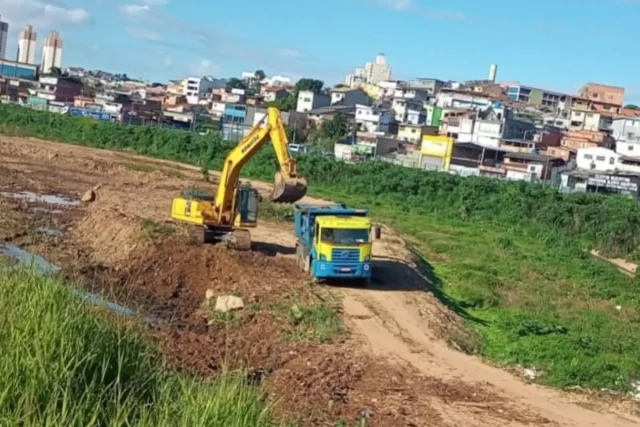 limpeza córregos osasco e carapicuiba