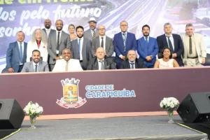 mesa diretora camara carapicuíba
