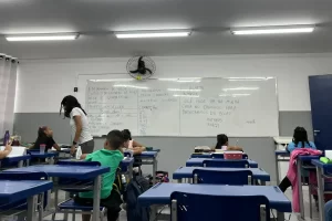 professores sala de aula escolas cotia