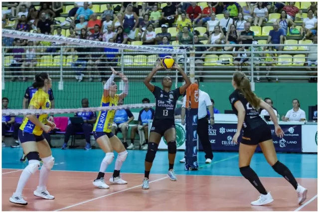 Osasco São Cristóvão Saúde conquista vitória na Superliga em Brusque