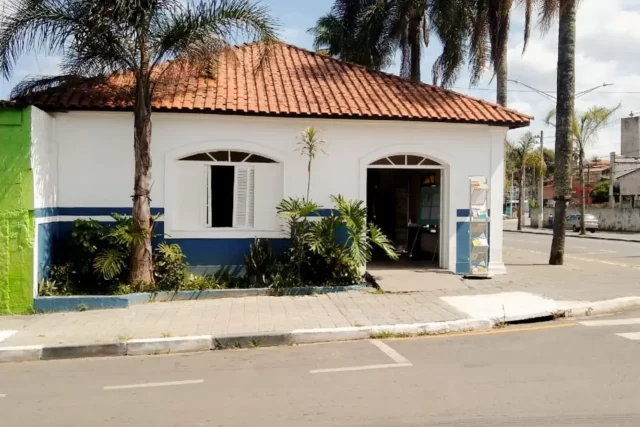 biblioteca cotia carlos drummond