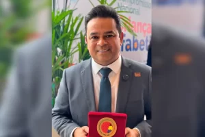 educacao de itapevi recebe premio