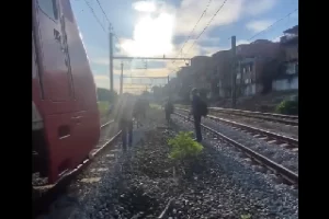 falha pane trens viamobilidade linha 8