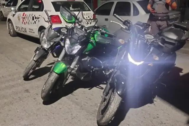 morador de barueri guardava motos furtadas