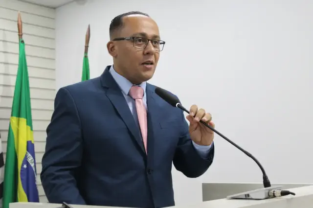 vereador fabricio souza carapicuíba