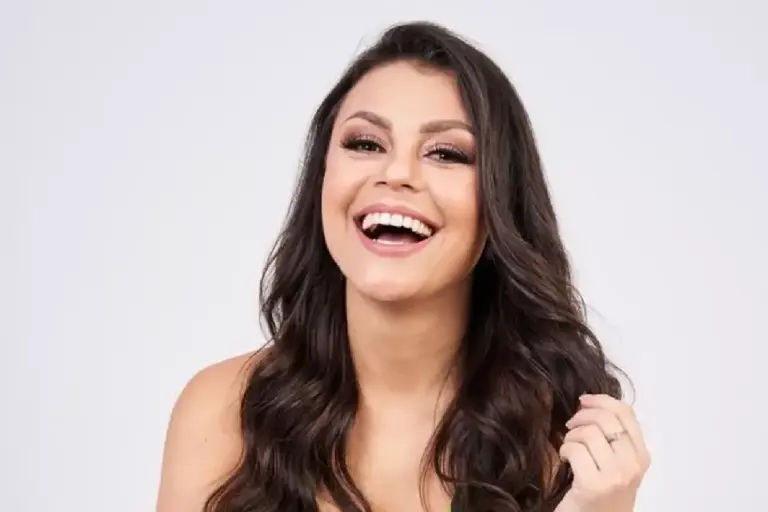 Bruna Louise apresenta novo show de stand-up em Taboão da Serra