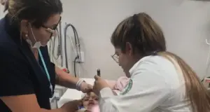 criança salva cotia