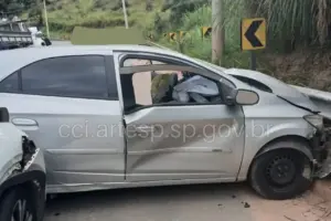acidente na estrada da roselandia cotia