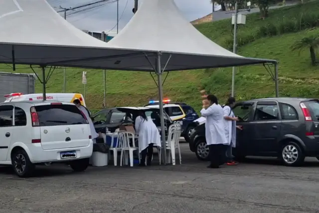 drive thru vacina contra gripe cotia
