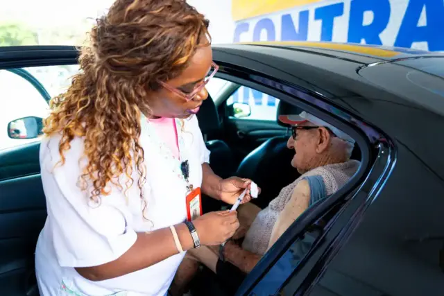 drive thru vacinação contra a gripe osasco