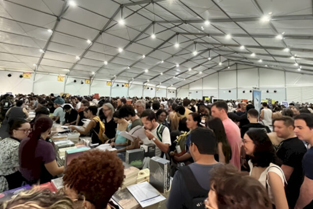 feira do livro unesp