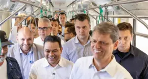 governador tarcísio trem intercidades itapevi