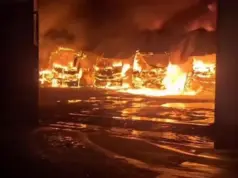 incêndio em garagem de ônibus jandira