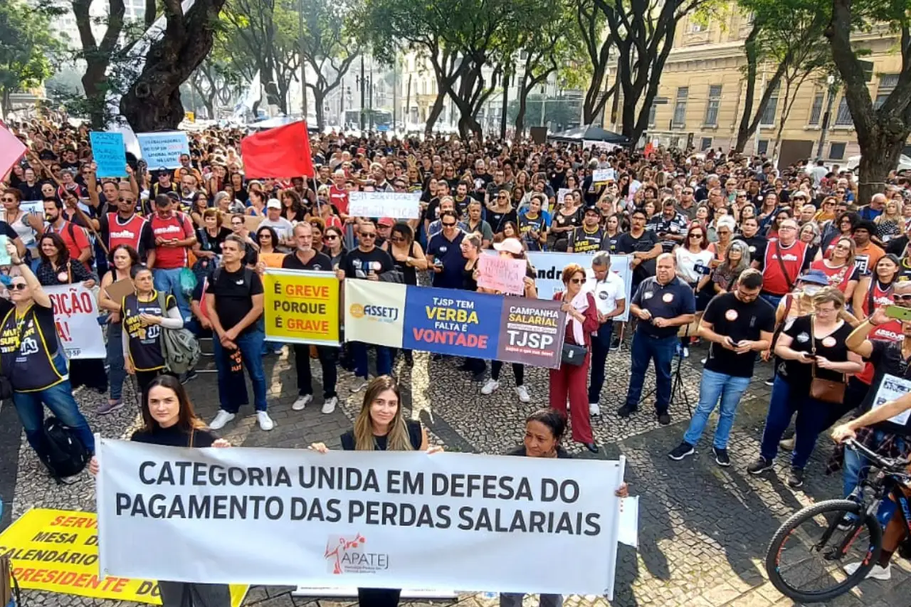 judiciario em greve