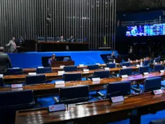 senado aprova fim da reeleição para presidente