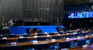 senado aprova fim da reeleição para presidente