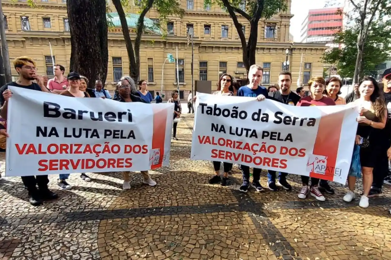 servidores do judiciário em greve