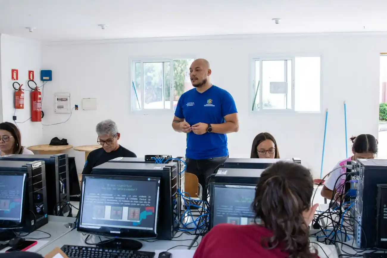 cursos gratuitos itaqua