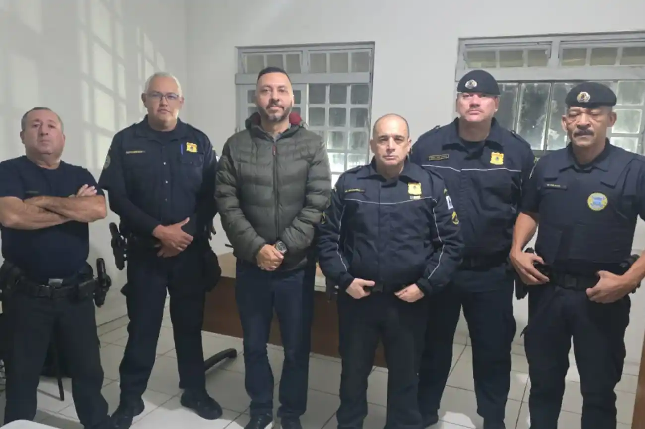 motorista passol mal agradece socorro gcm cotia